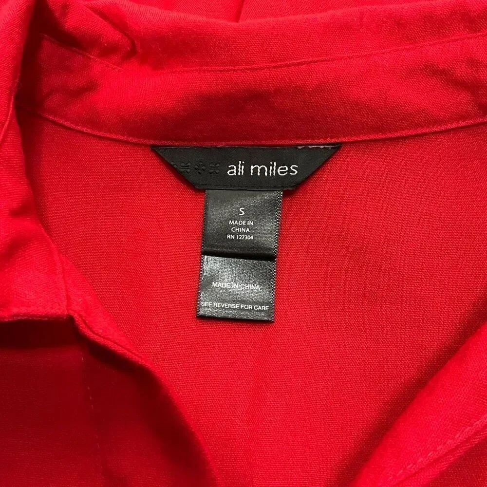 ALI MILES Red Button Down Top - Picture 5 of 6